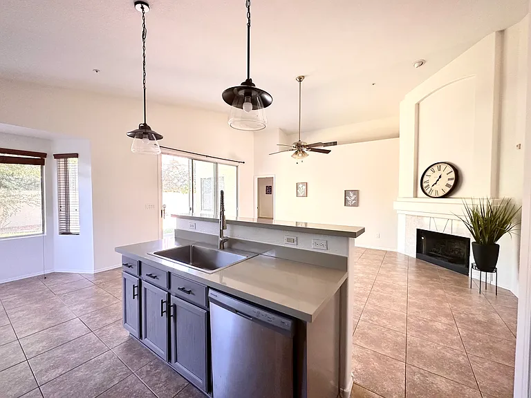 9209 E Pershing Ave — Photo 5