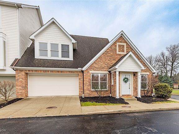 2nd image of 3716 Coral Pl