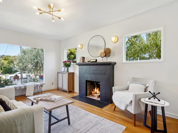 1066 Stannage Ave, Albany, CA 94706