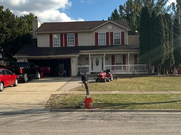 708 Augusta Dr, North Aurora, IL 60542