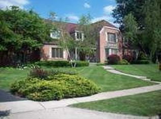 1490 Foxcroft Rd, East Lansing, MI 48823