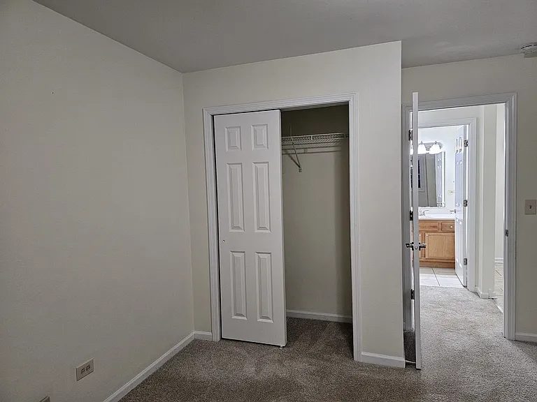 833 Village Quarter Rd #G-5 — Photo 24