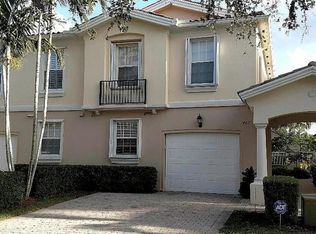 467 Capistrano Dr, Palm Beach Gardens, FL 33410