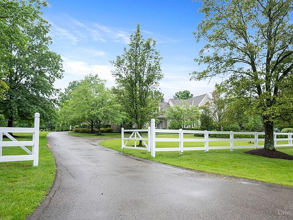 2nd image of 9125 Brokensound Ln