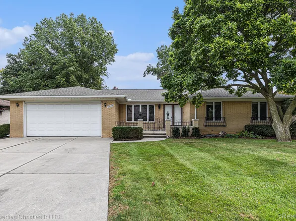 38638 Santa Barbara St, Clinton Township, MI 48036