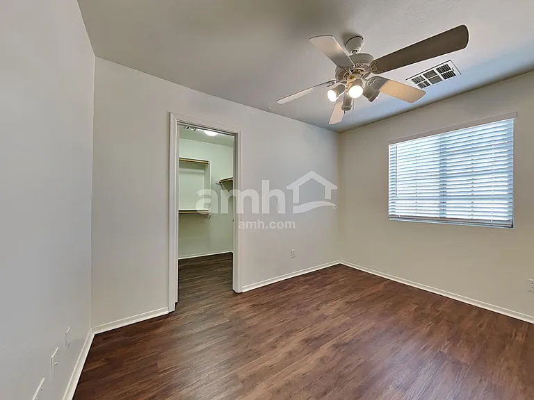 6727 W Desert Ln — Photo 15
