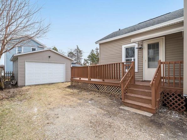 1418 JEFFERSON STREET, Oshkosh, WI 54901