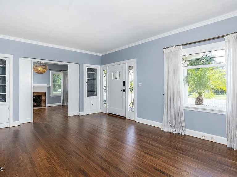 1469 Las Lunas St — Photo 7