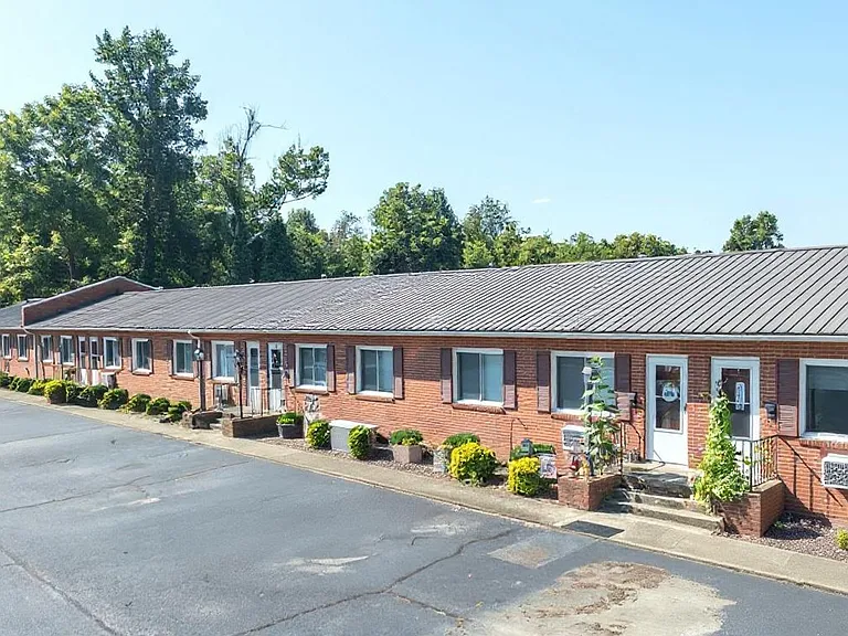 Meadowood Apartments — Photo 46