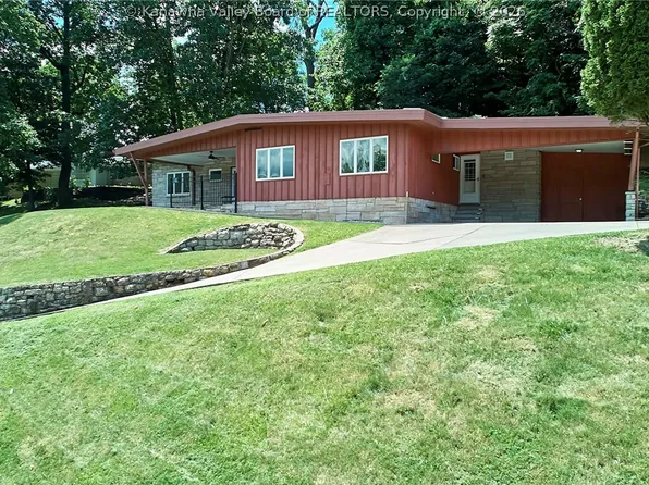 2803 Ranch Rd, South Charleston, WV 25303