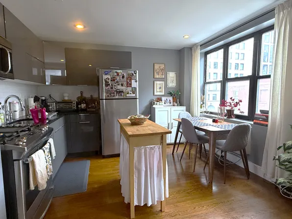 134 E 26th St APT 3A, New York, NY 10010
