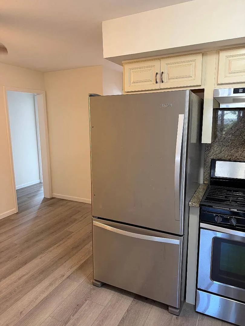 2 bed, 1.0 bath, 1248 sqft, $2,550 — Photo 1