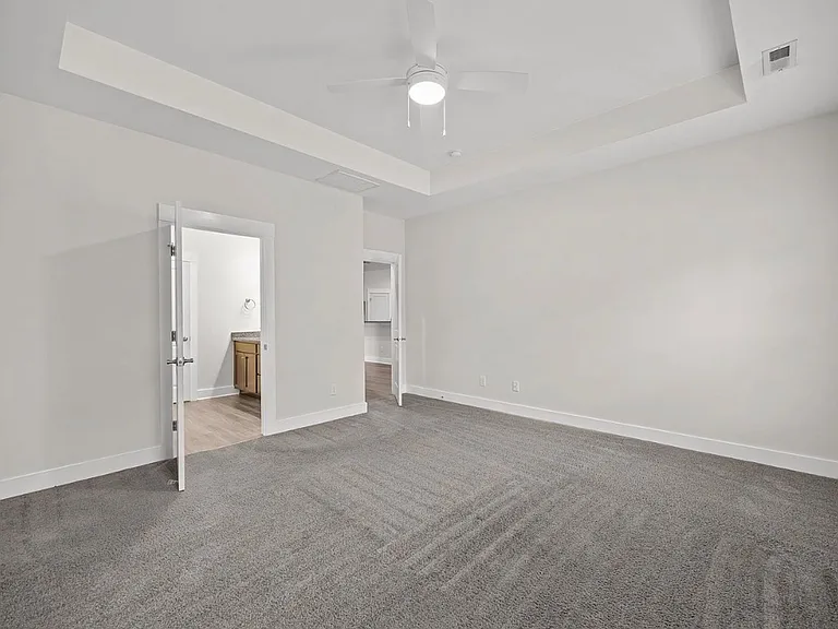 1619 Riverwalk Dr — Photo 8