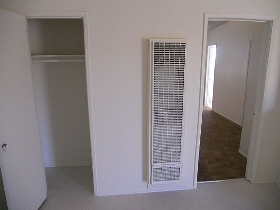 4th image of 9562 Maureen Dr APT 8