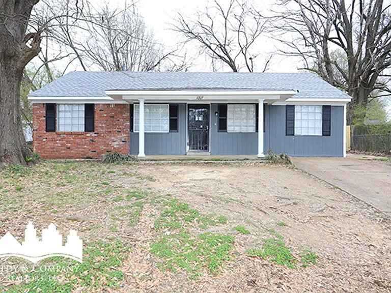 4227 Kenosha Rd — Photo 1