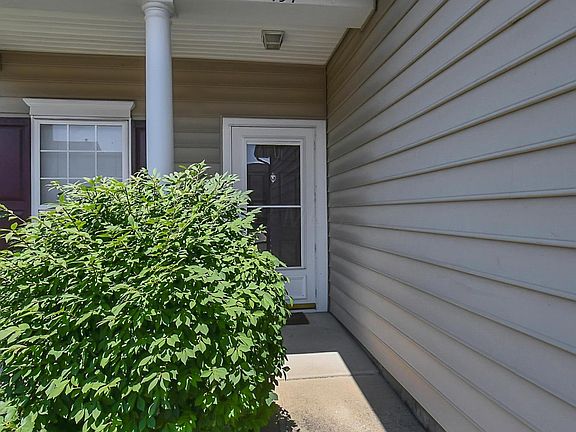 3rd image of 434 Piney Creek Dr #29