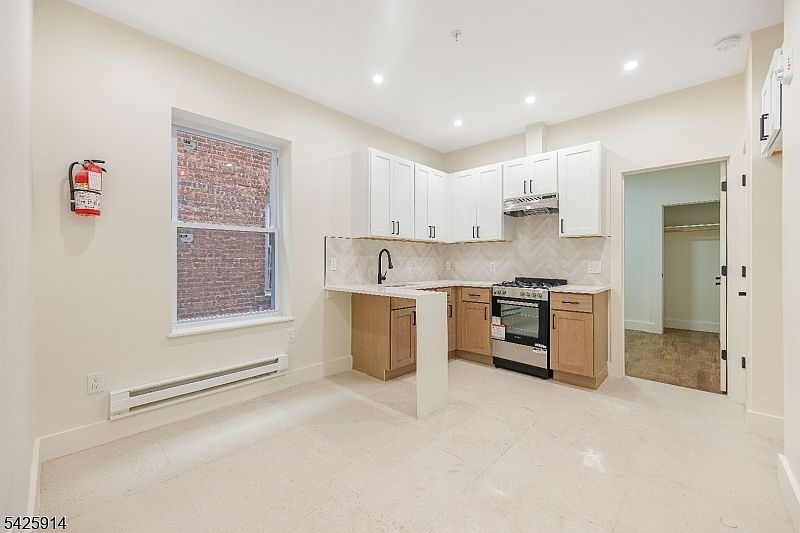 1st image of 10 School St APT 1