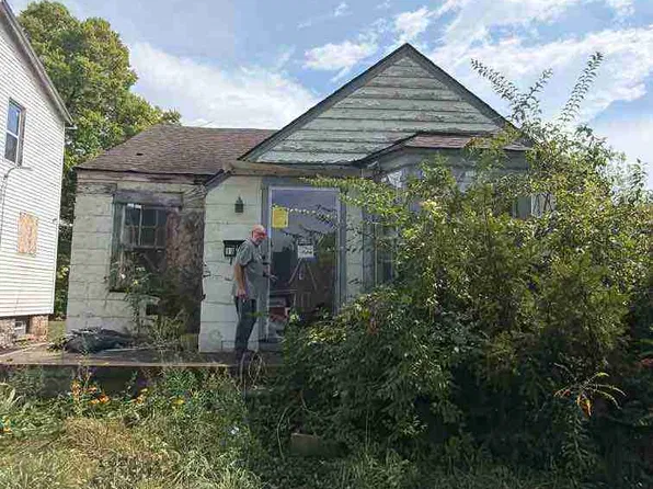 9938 Mansfield St, Detroit, MI 48227