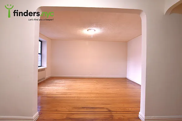 Rented by Clove Realty LLC | media 5