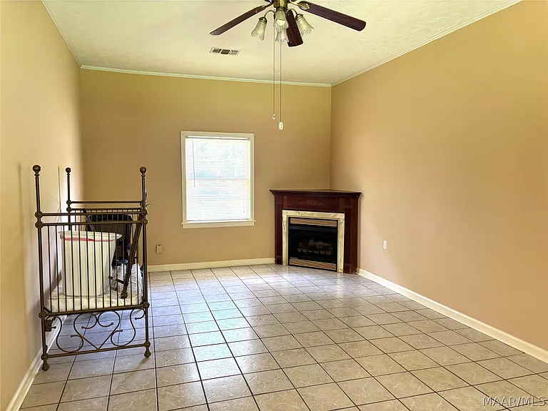 1024 Gaddis Ave — Photo 10