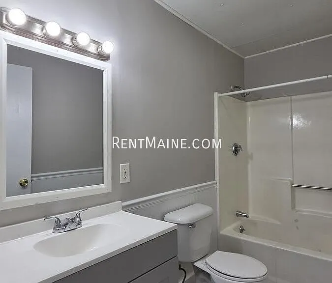 8 Hillside Ln #4 — Photo 20