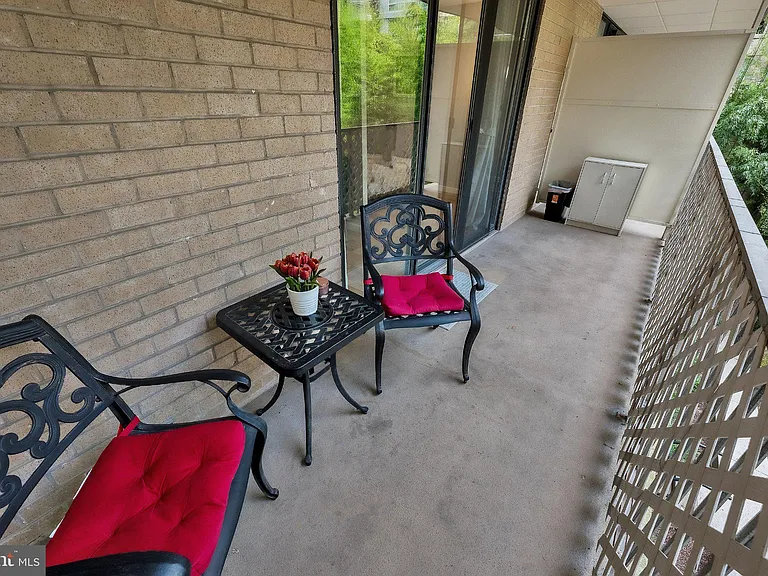 2201 L St NW #217 — Photo 23