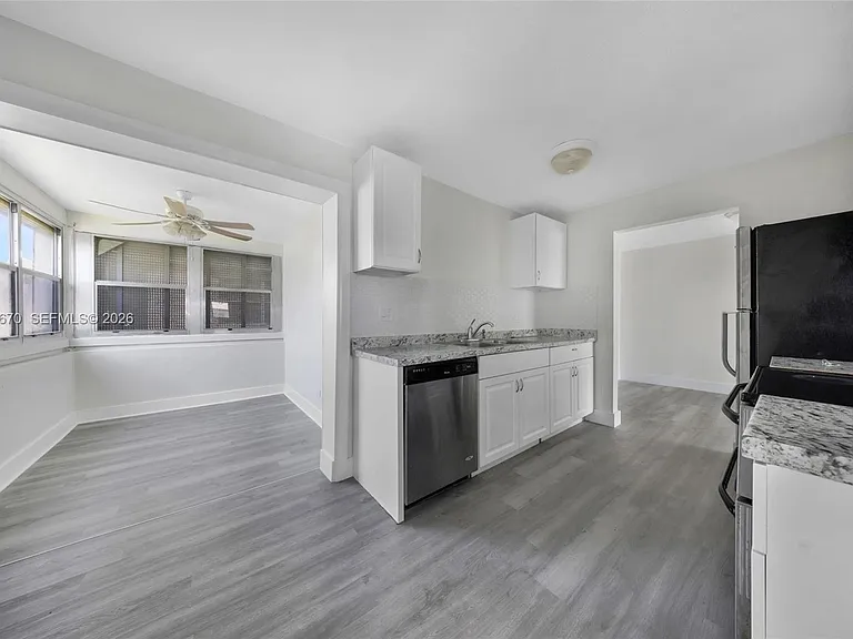 2520 NW 2nd Dr — Photo 9