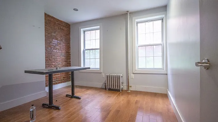 Rented by Nooklyn NYC LLC | media 36