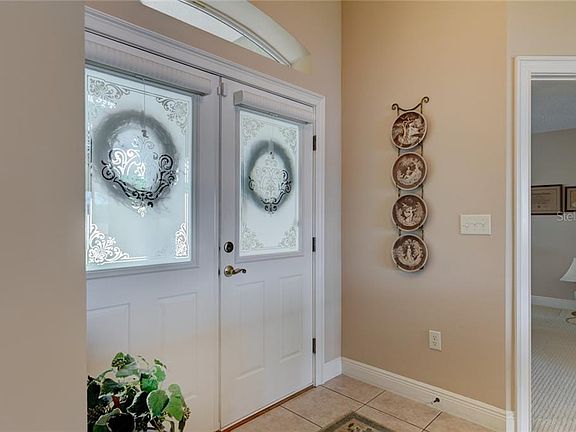 4th image of 40744 Winken Ln