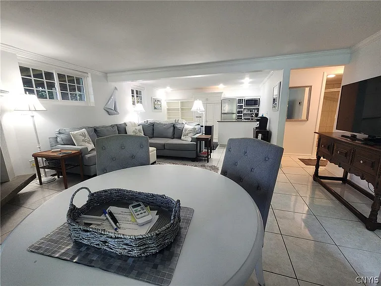 2139 Terrace Ln S — Photo 39