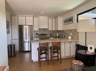 1222 N Arroyo Blvd, Pasadena, CA 91103