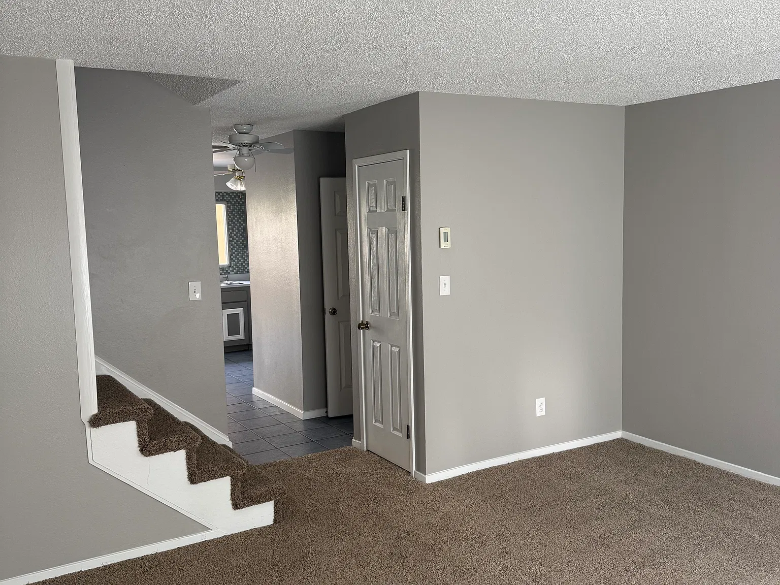 2 bed, 1.5 bath, 1100 sqft, $2,000 — Photo 2