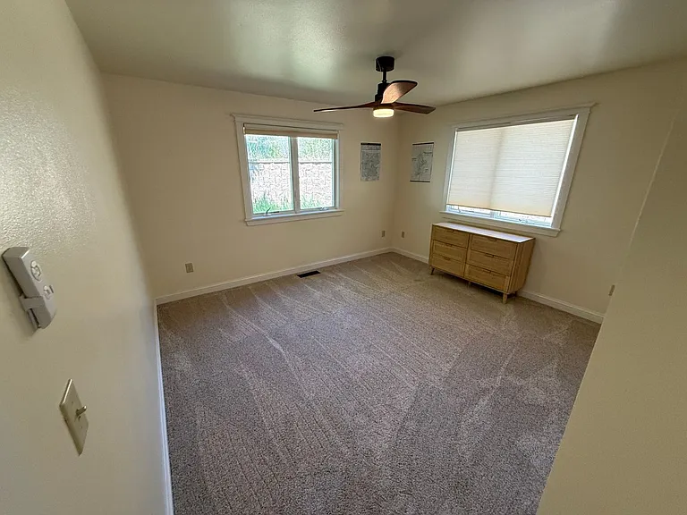 230 River Pl — Photo 34