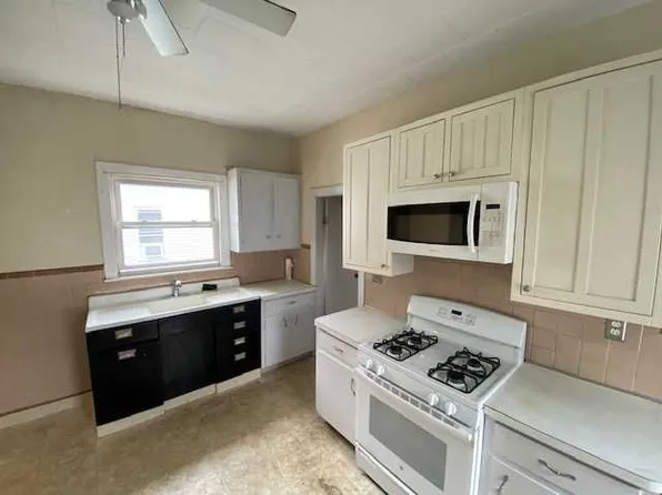 (undisclosed Address), Somerville, MA 02144