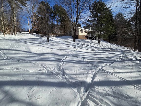 3rd image of 26 Lynwood Drive