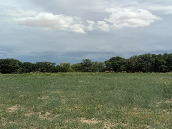 17B San Fernando Rd, Peralta, NM 87042