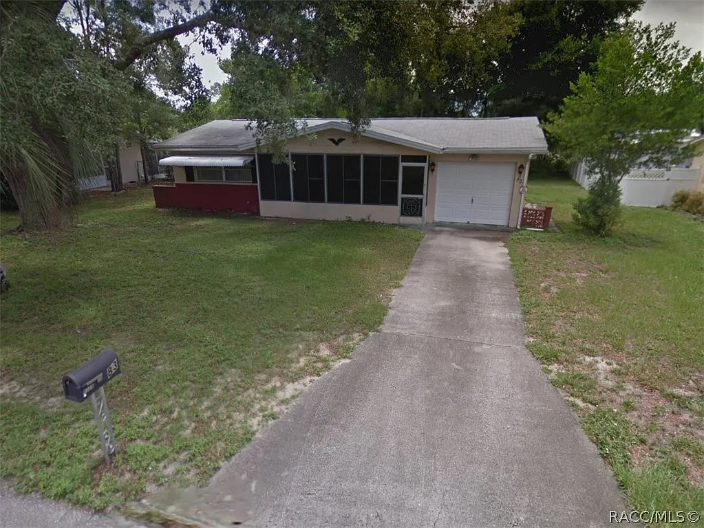 2 bed, 1.5 bath, 932 sqft, $1,450 — Photo 1
