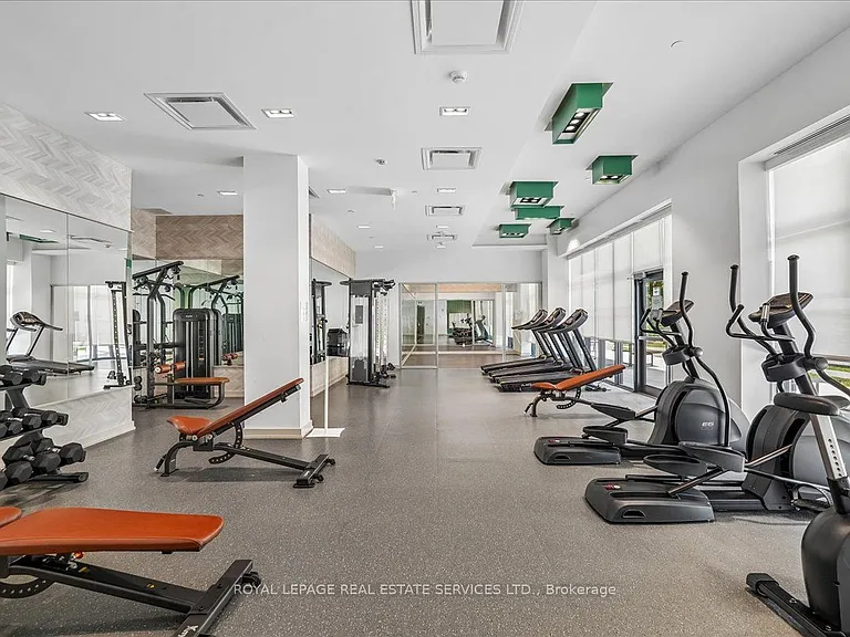 188 Fairview Mall Dr #707 — Photo 26