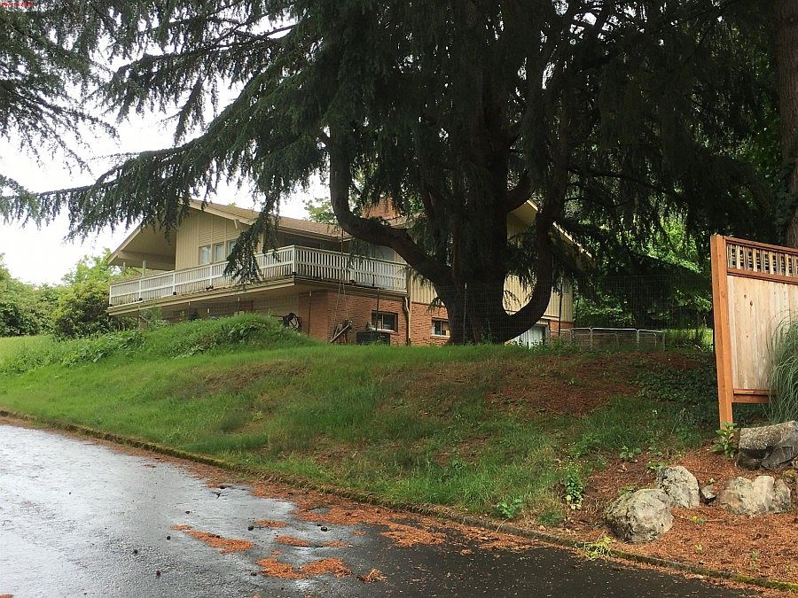 1st image of 1811 NW 124th St