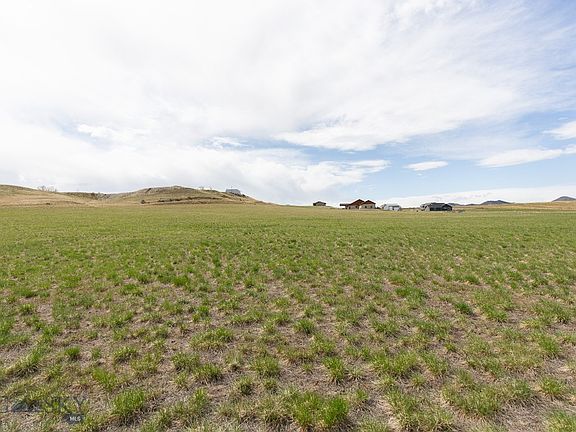 5th image of 82 Wheatland Rd