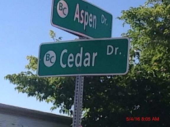 4th image of 1604 Cedar Dr