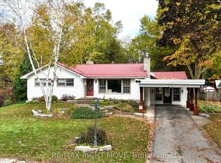 234 Oak St, Clearview, ON L0M 1S0