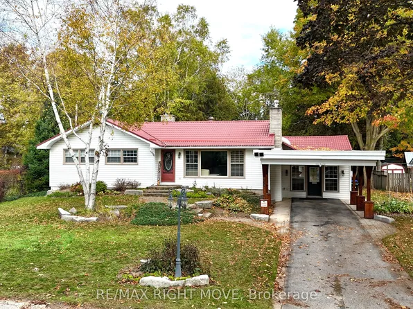 234 Oak St, Clearview, ON L0M 1S0