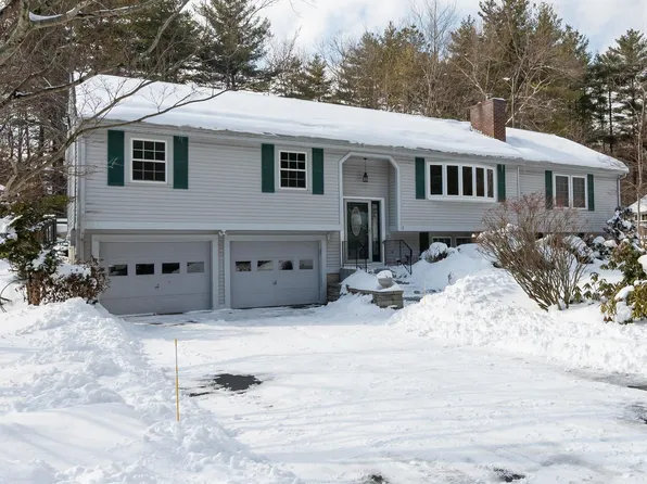 12 Pioneer Dr, Nashua, NH 03062