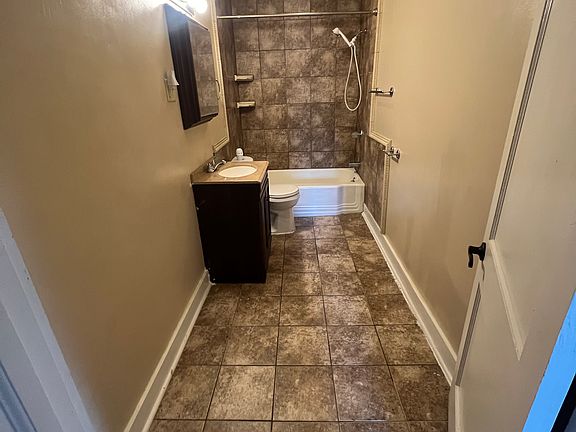 3rd image of 17079 Dahlgren Rd #2A