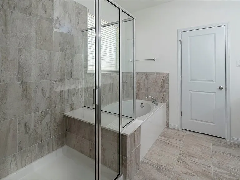 220 Tanda Ln — Photo 16