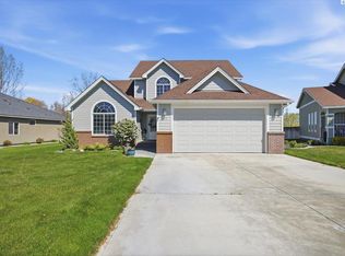 110 Erica Dr, Richland, WA