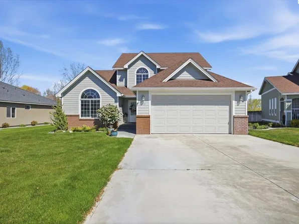 110 Erica Dr, Richland, WA 99352