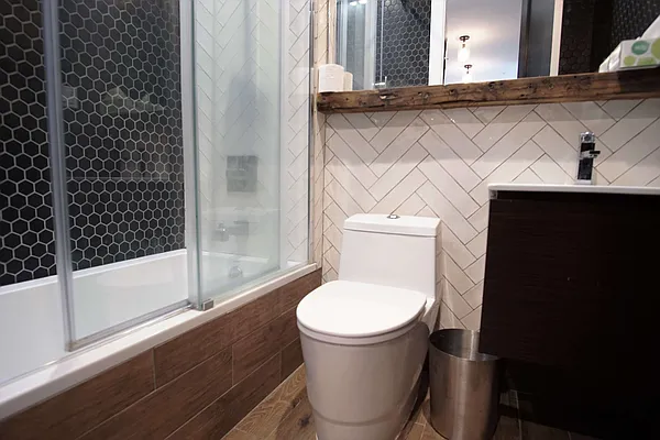 Rented by Lofts and Flats LLC | media 43