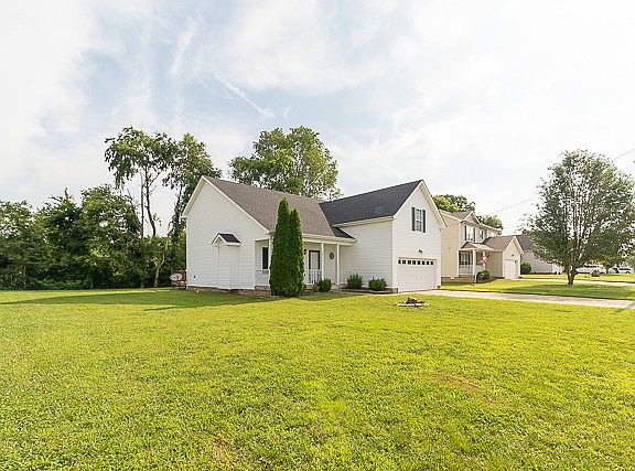 2nd image of 1409 Addison Dr